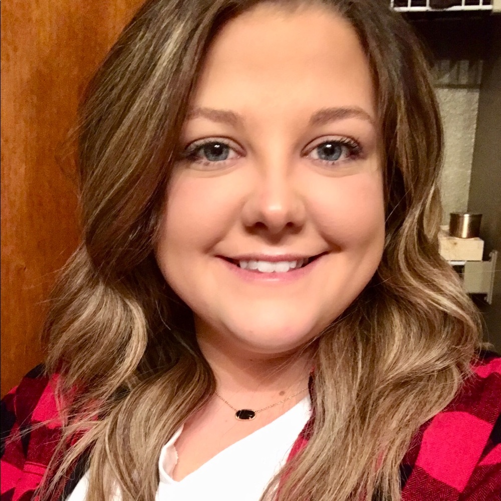 Meet your Posher, Stephanie